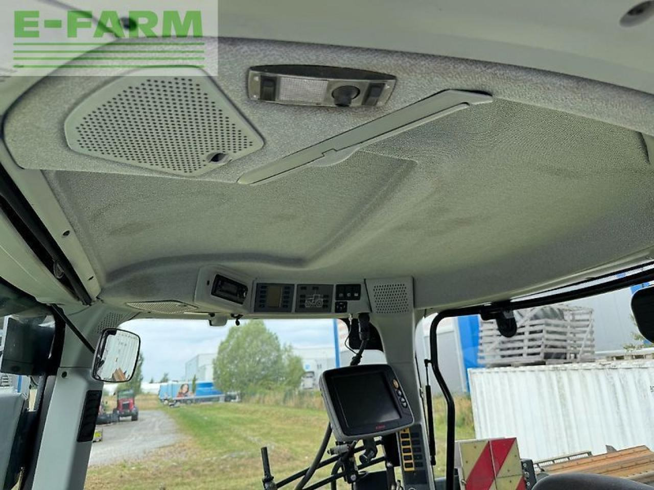 Tracteur agricole CLAAS axion 870