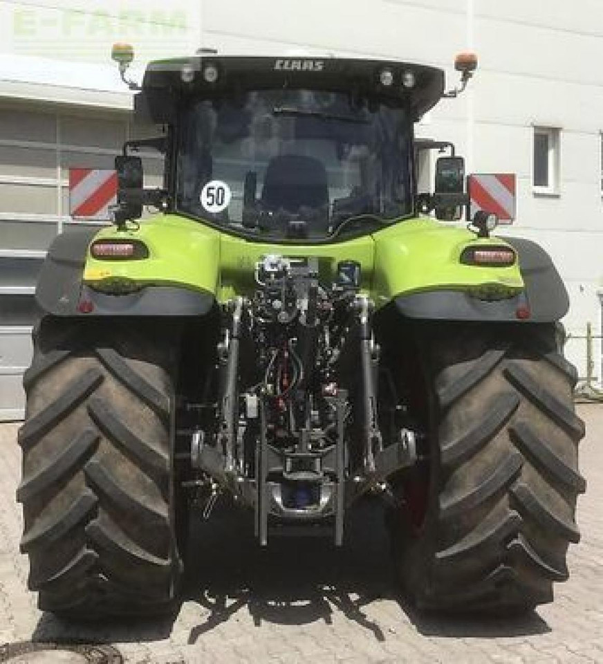 Tracteur agricole CLAAS axion 870