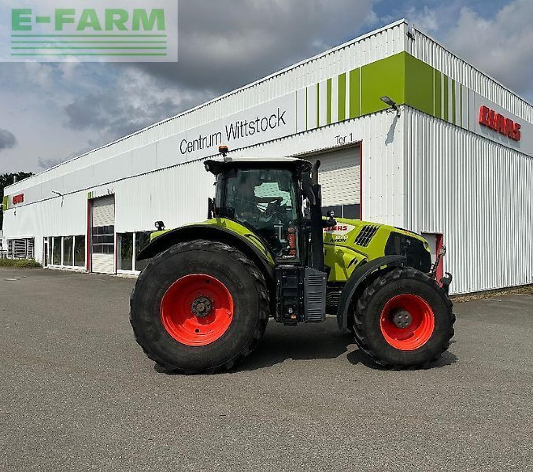 Tracteur agricole CLAAS axion 870
