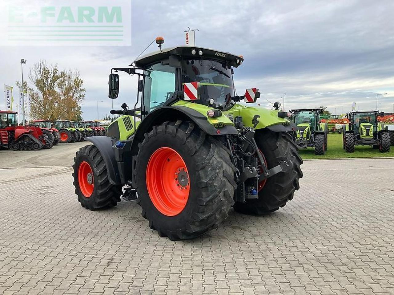 Tracteur agricole CLAAS axion 870