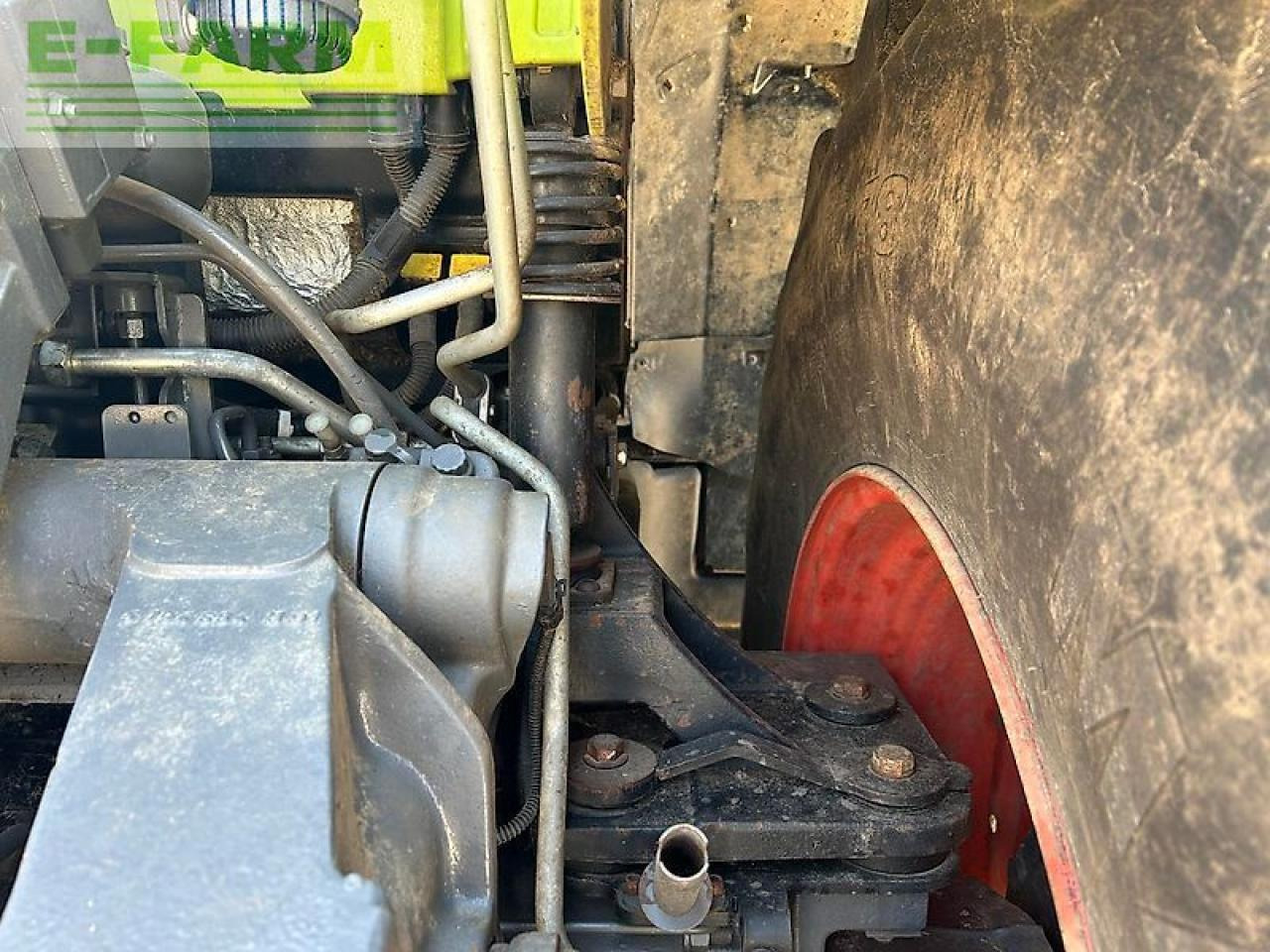 Tracteur agricole CLAAS axion 870