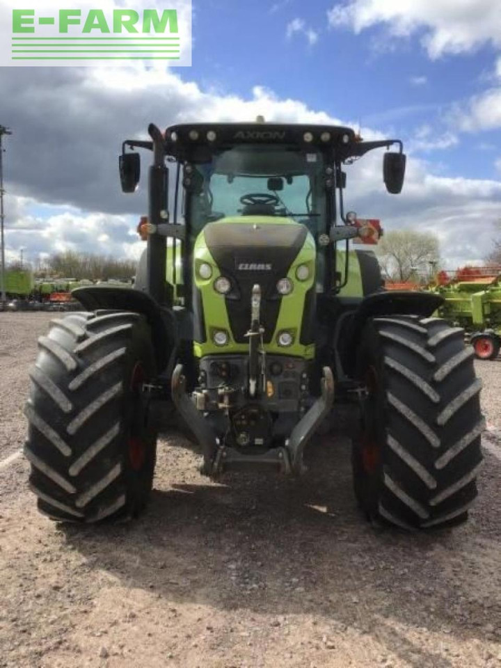Tracteur agricole CLAAS axion 870 c-matic