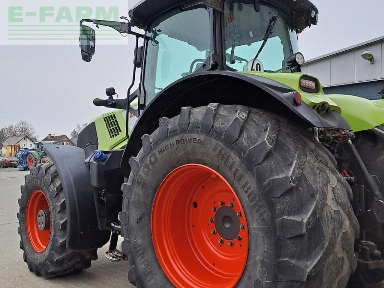 Tracteur agricole CLAAS axion 870 c-matic CMATIC