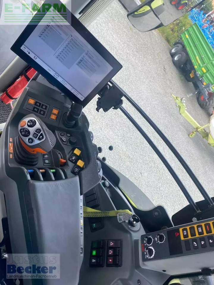 Tracteur agricole CLAAS axion 870 c-matic CMATIC