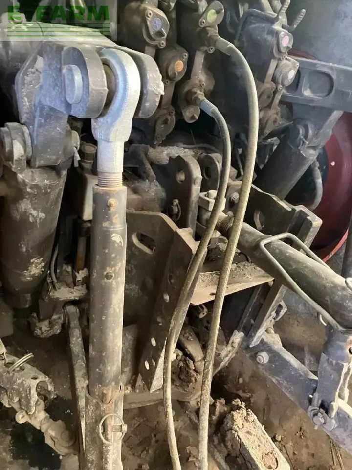 Tracteur agricole CLAAS axion 870 cmatic