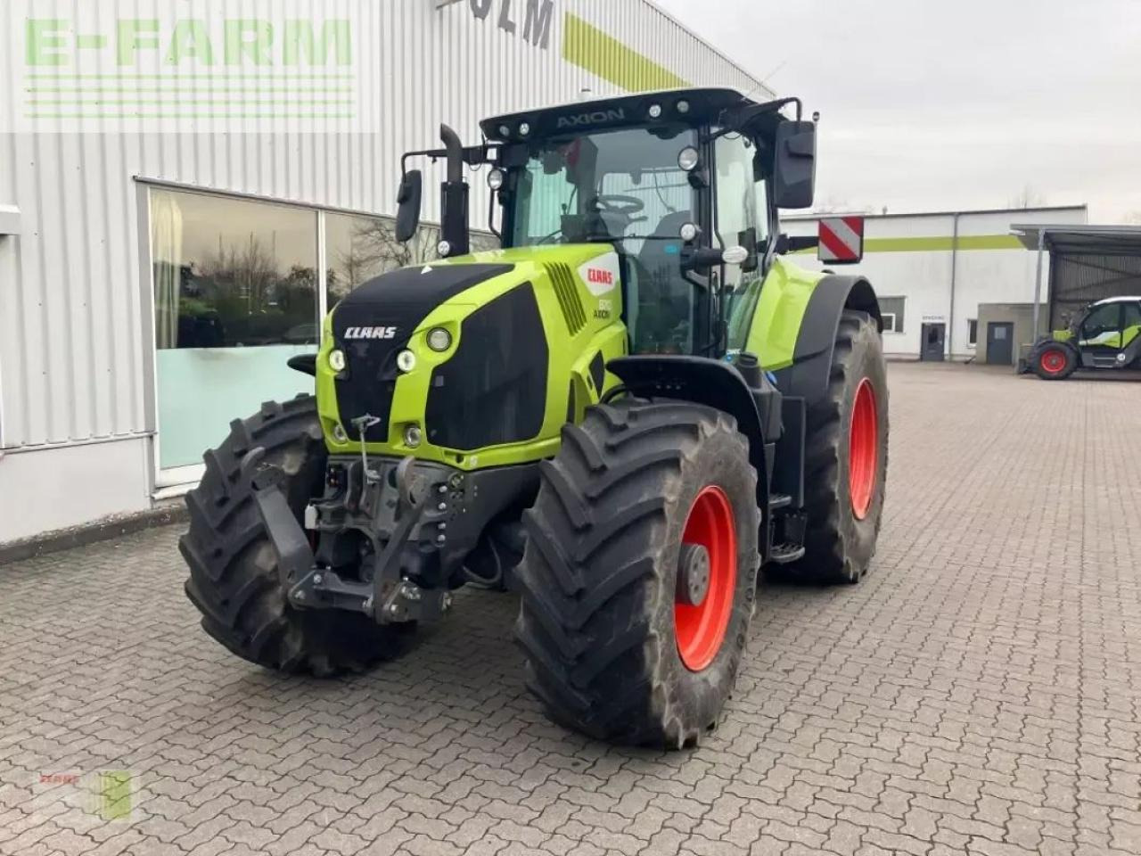 Tracteur agricole CLAAS axion 870 cmatic