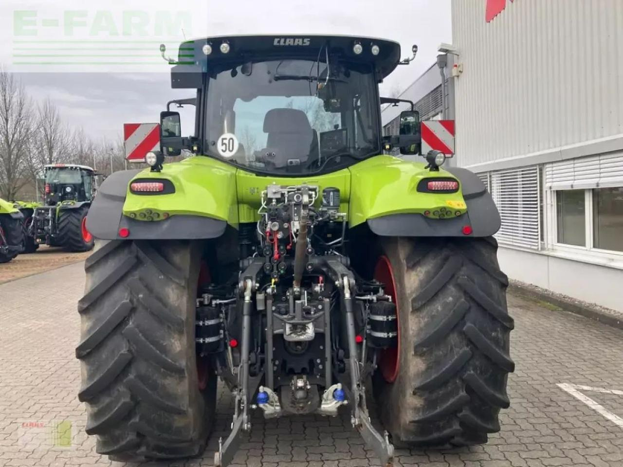 Tracteur agricole CLAAS axion 870 cmatic