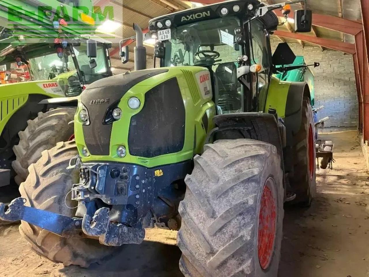 Tracteur agricole CLAAS axion 870 cmatic