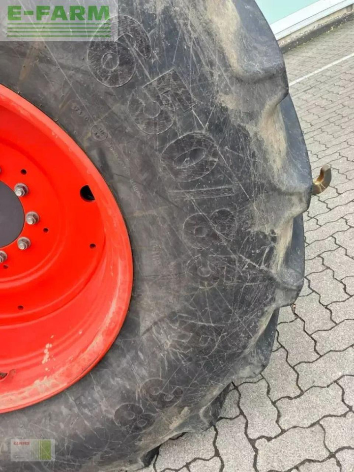 Tracteur agricole CLAAS axion 870 cmatic