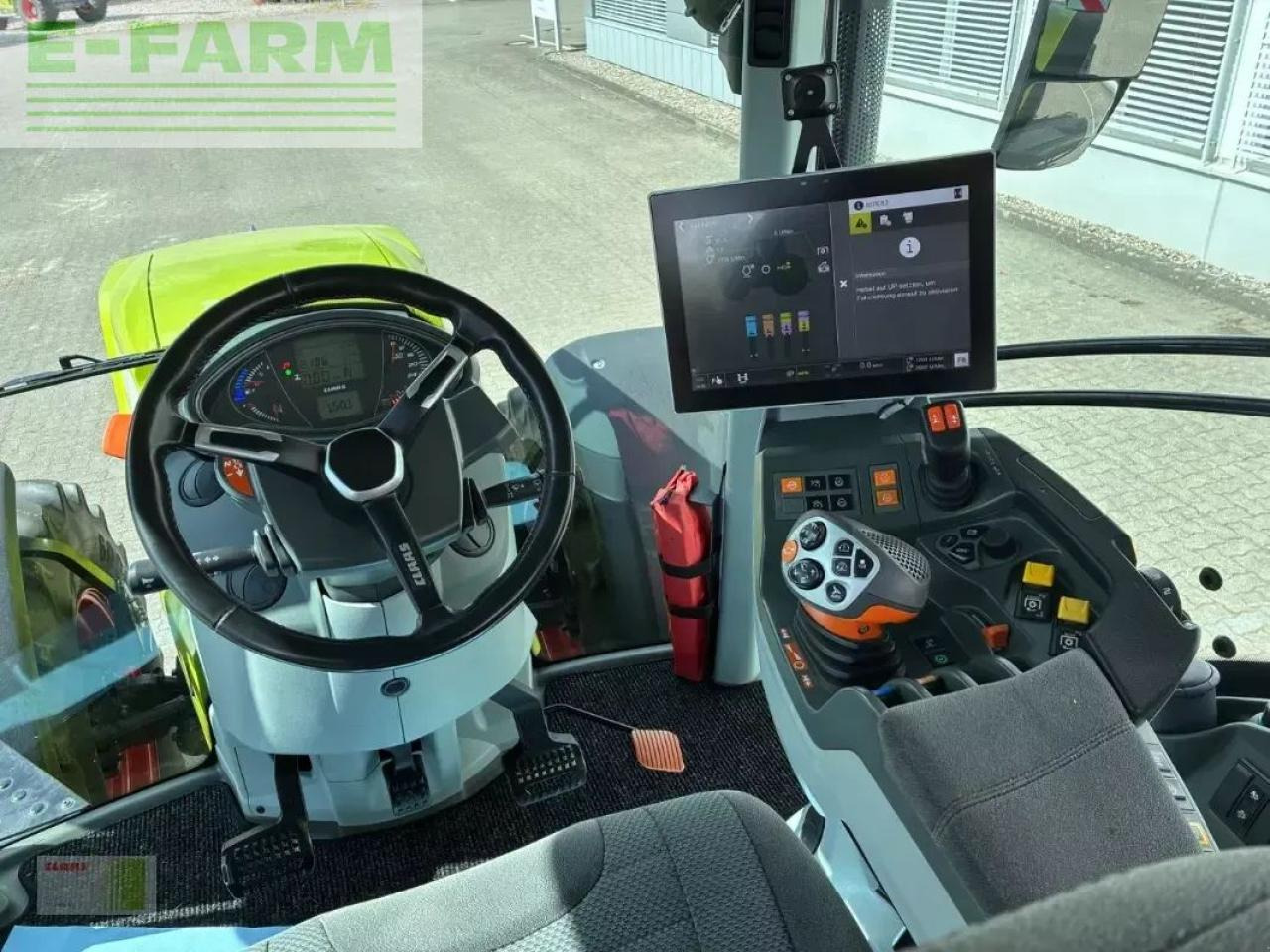 Tracteur agricole CLAAS axion 870 cmatic