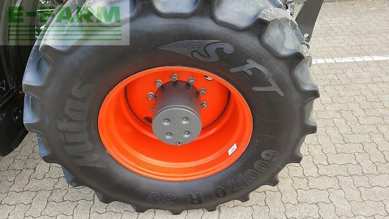 Tracteur agricole CLAAS axion 870 cmatic