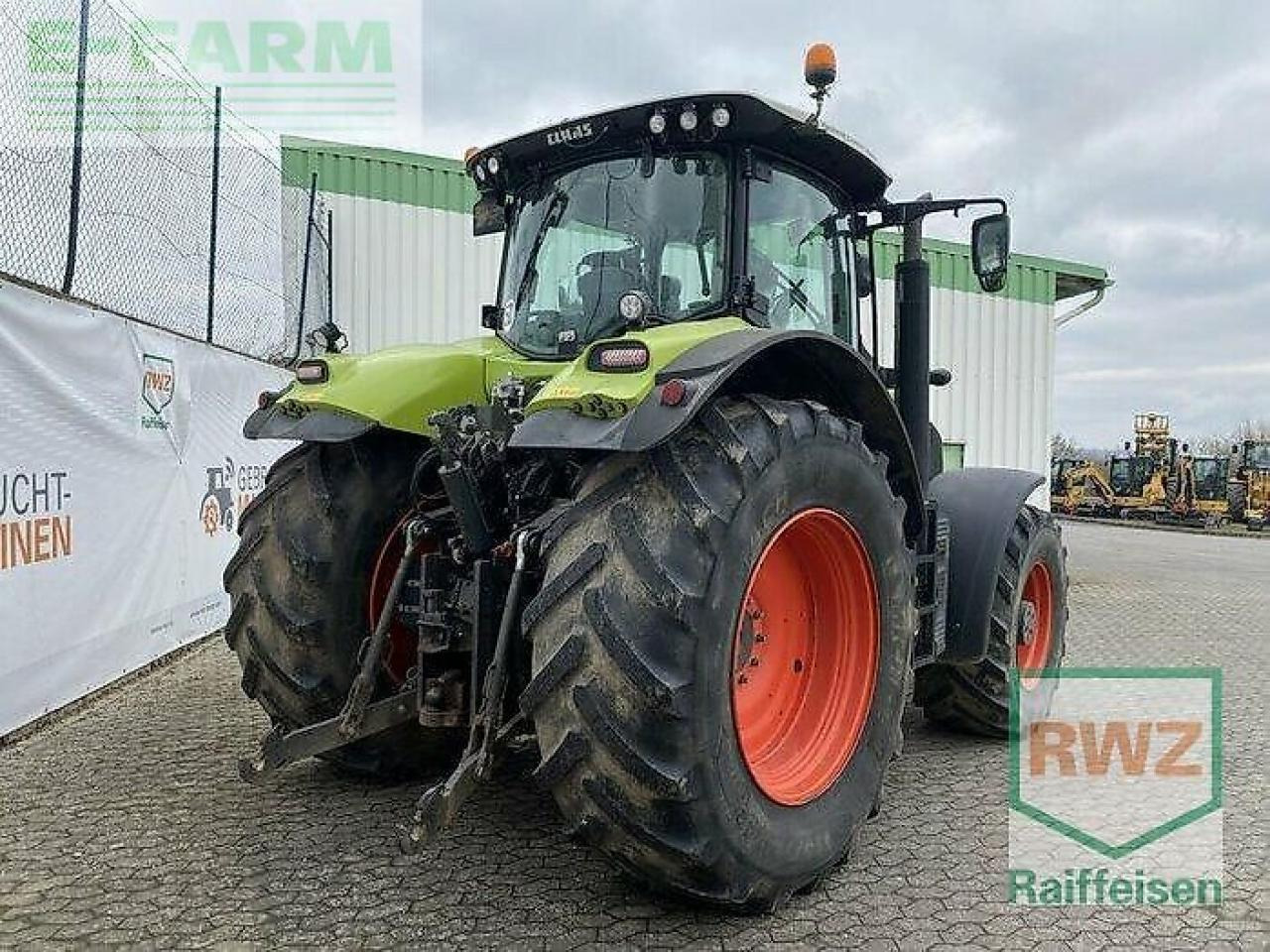 Tracteur agricole CLAAS axion 870 cmatic CMATIC