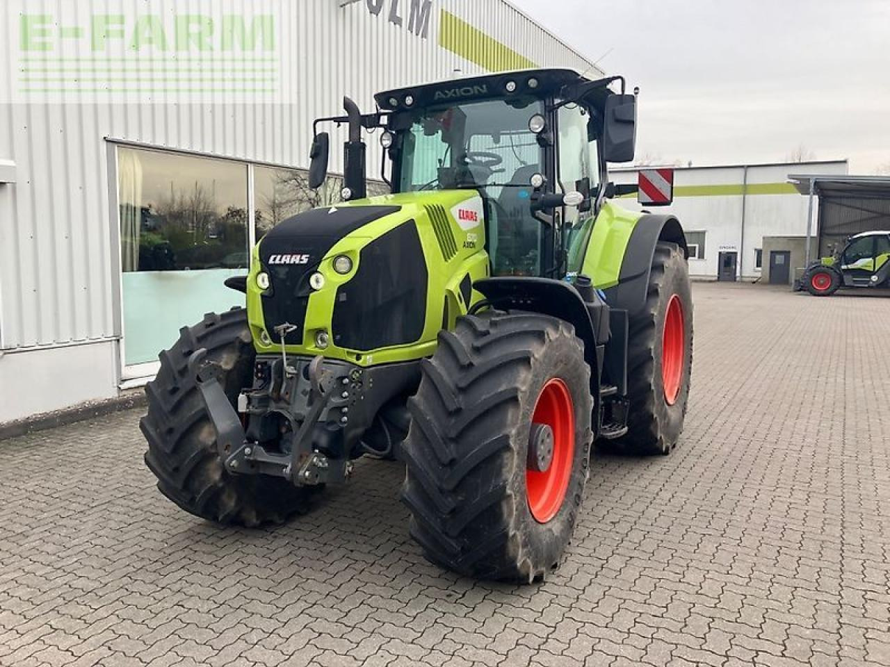 Tracteur agricole CLAAS axion 870 cmatic CMATIC