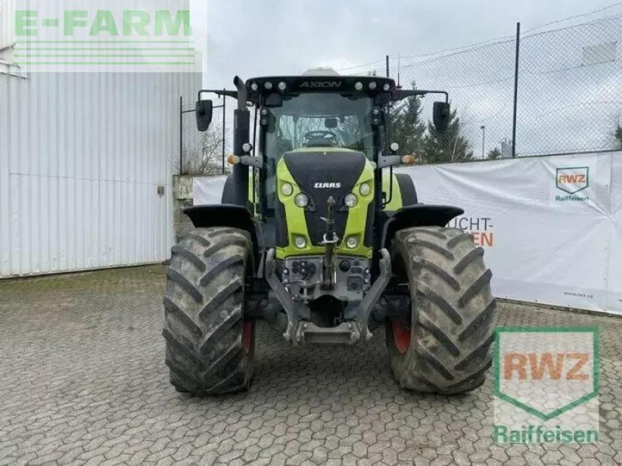 Tracteur agricole CLAAS axion 870 cmatic CMATIC