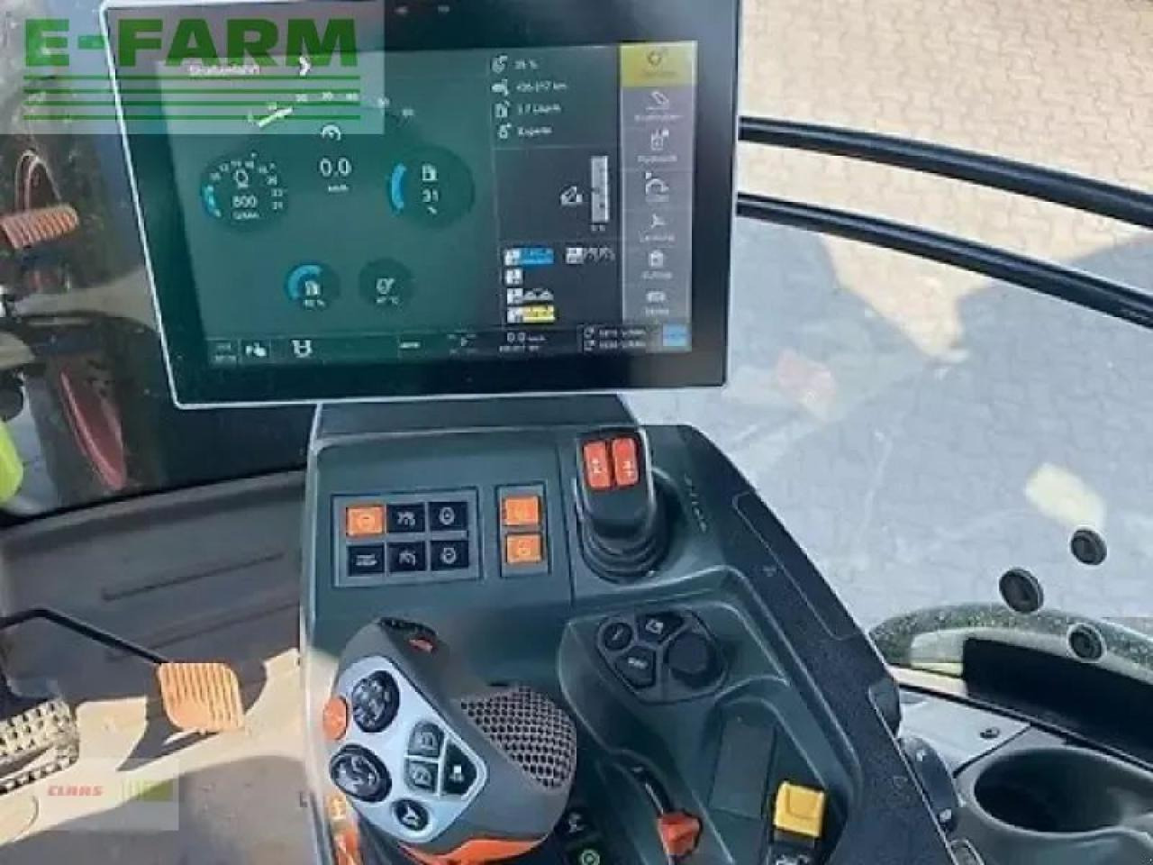 Tracteur agricole CLAAS axion 870 cmatic CMATIC