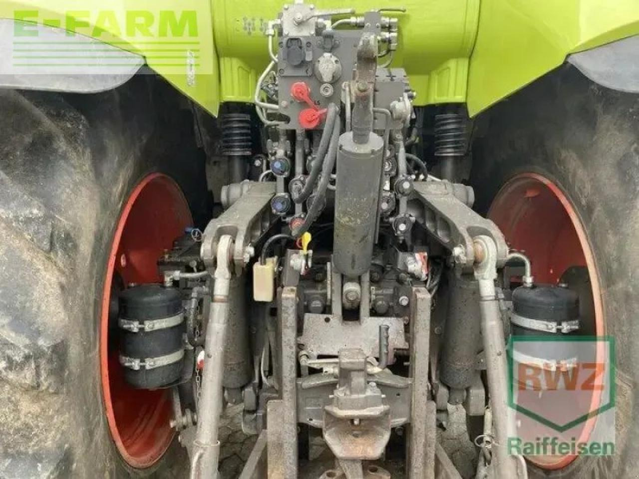 Tracteur agricole CLAAS axion 870 cmatic CMATIC