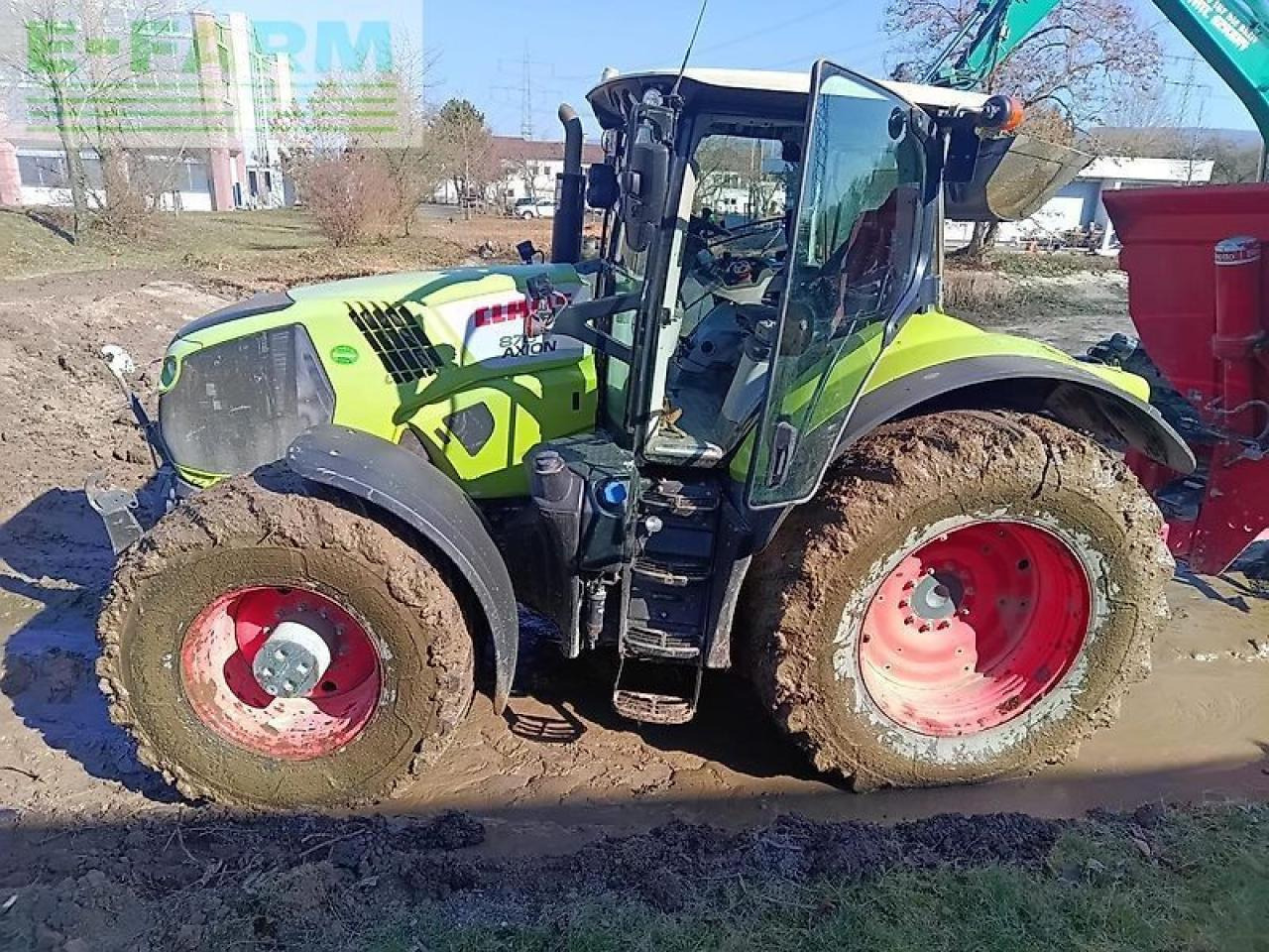 Tracteur agricole CLAAS axion 870 cmatic CMATIC