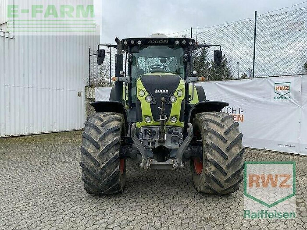 Tracteur agricole CLAAS axion 870 cmatic CMATIC