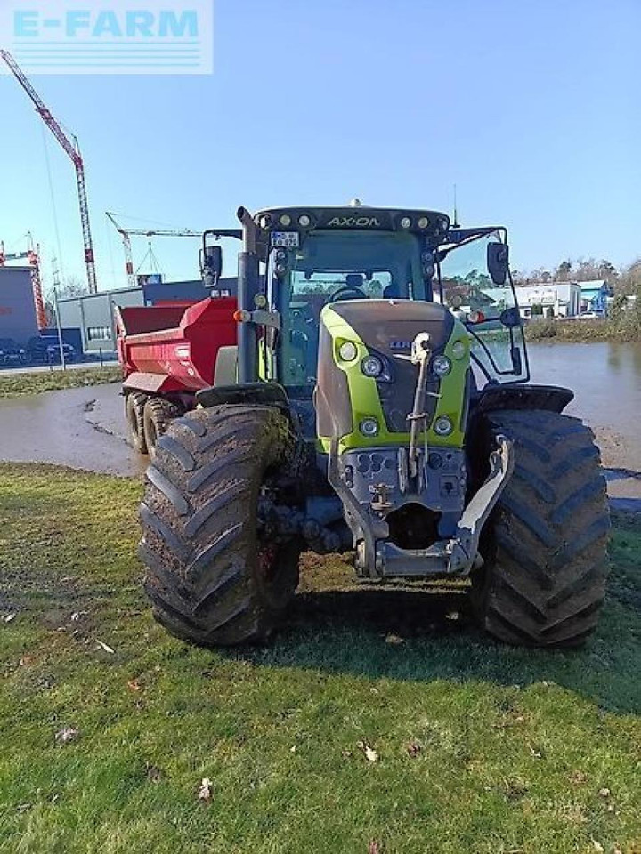 Tracteur agricole CLAAS axion 870 cmatic CMATIC