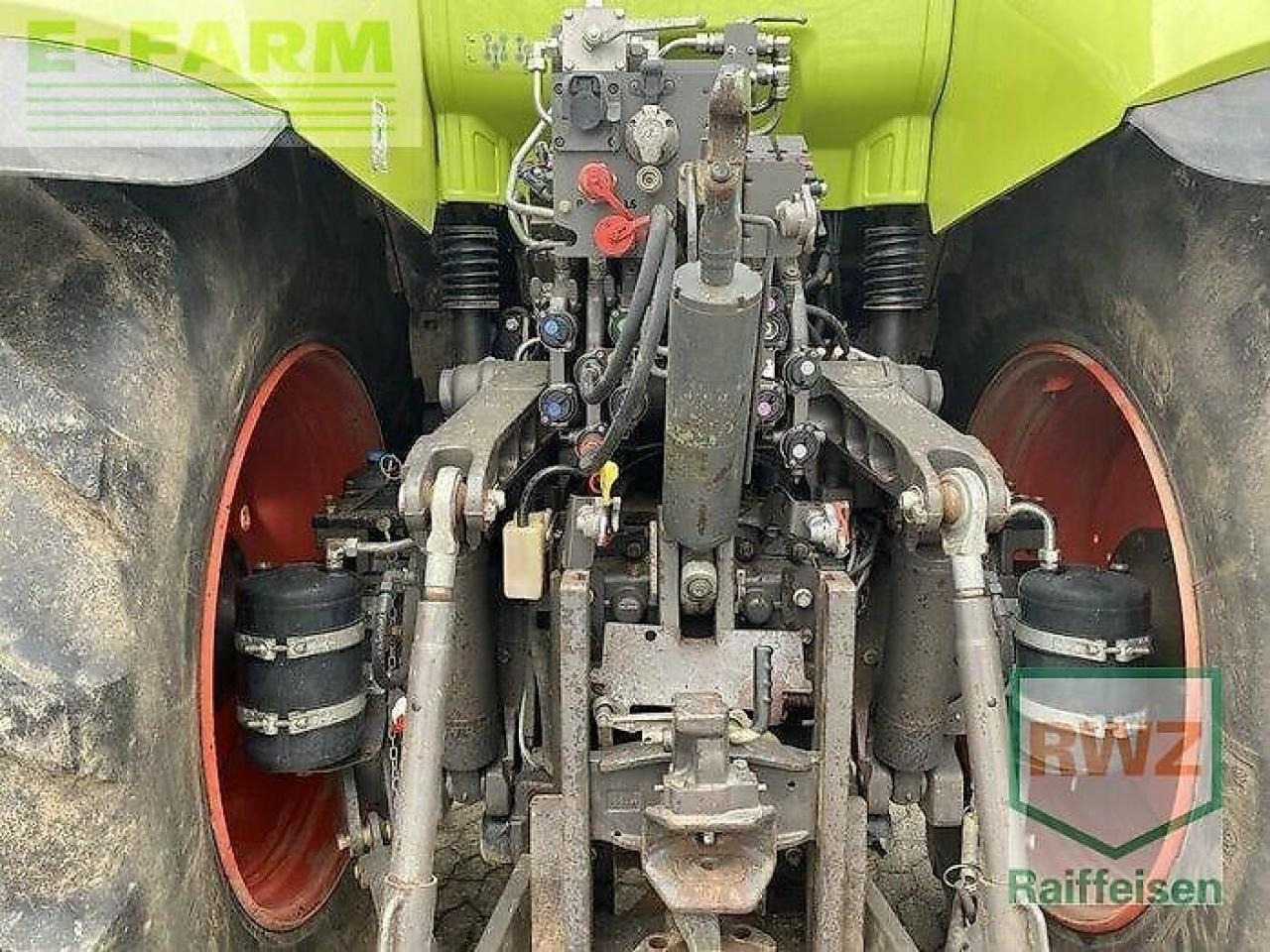 Tracteur agricole CLAAS axion 870 cmatic CMATIC