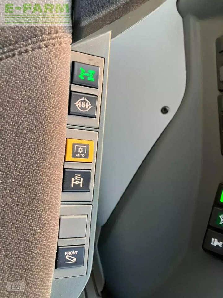 Tracteur agricole CLAAS axion 870 cmatic cebis CMATIC CEBIS