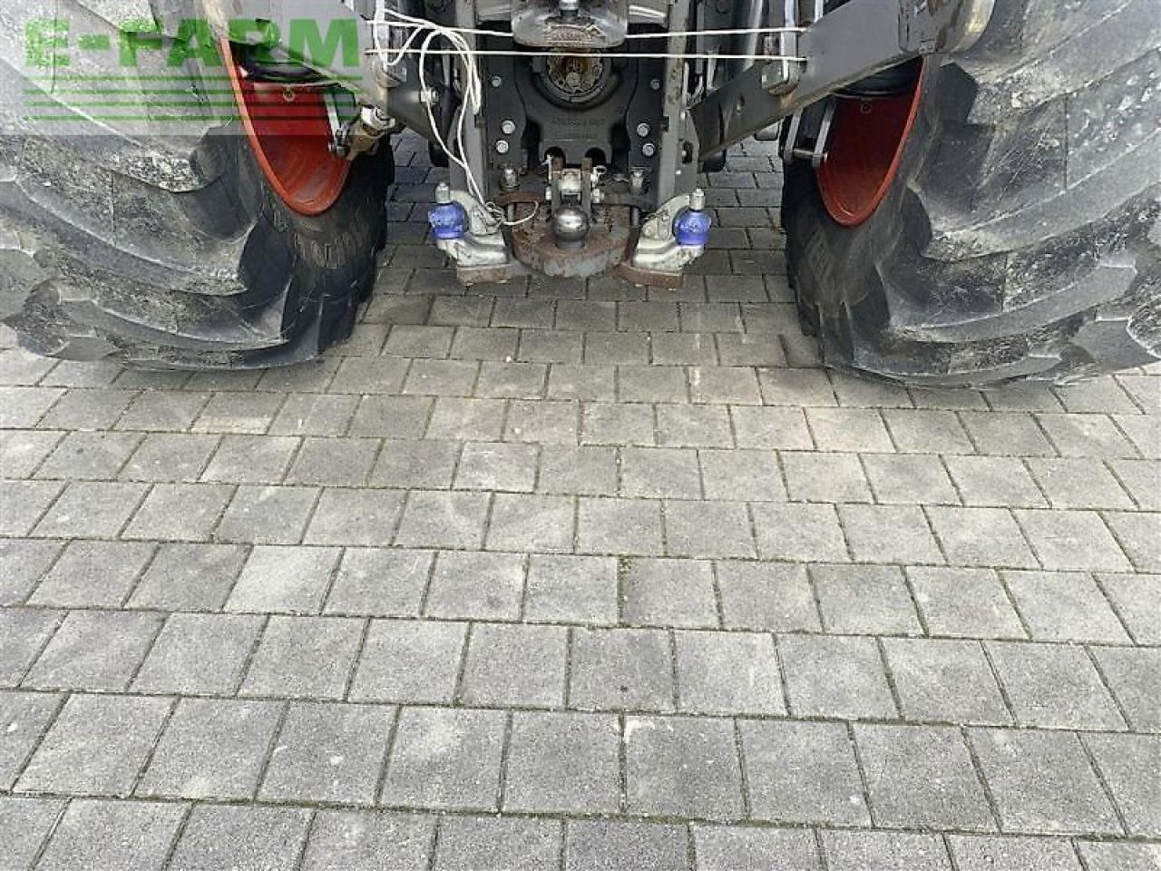 Tracteur agricole CLAAS axion 870 cmatic cebis CMATIC CEBIS