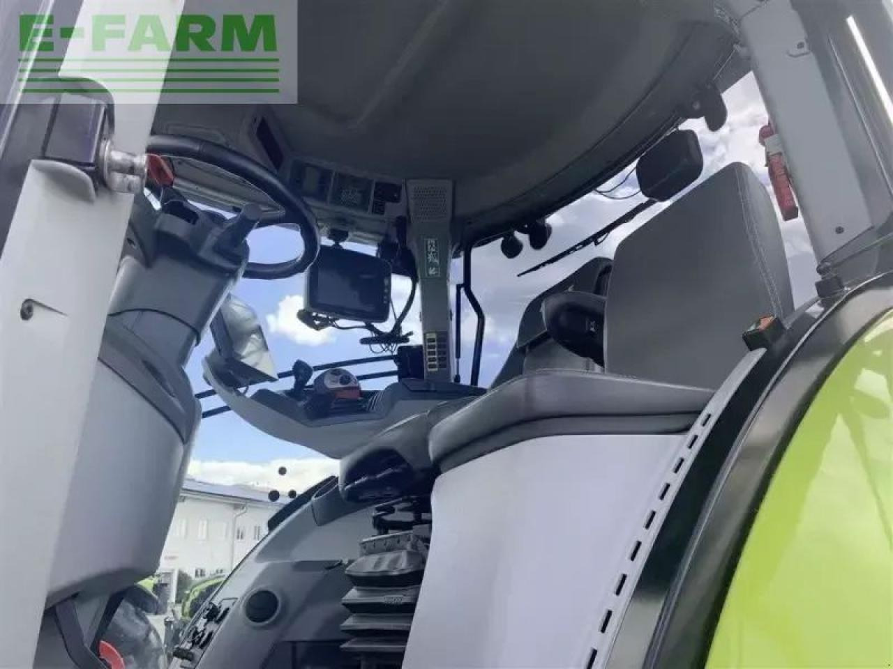 Tracteur agricole CLAAS axion 870 cmatic cebis CMATIC CEBIS