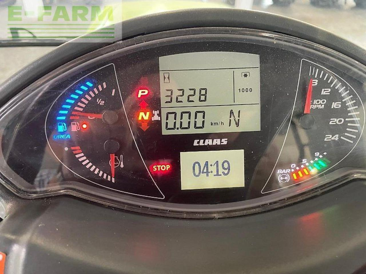 Tracteur agricole CLAAS axion 870 cmatic cebis CMATIC CEBIS