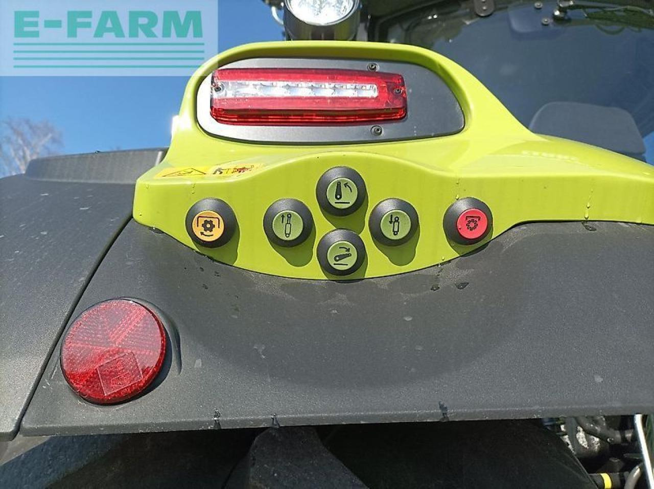 Tracteur agricole CLAAS axion 870 cmatic / cebis CMATIC CEBIS