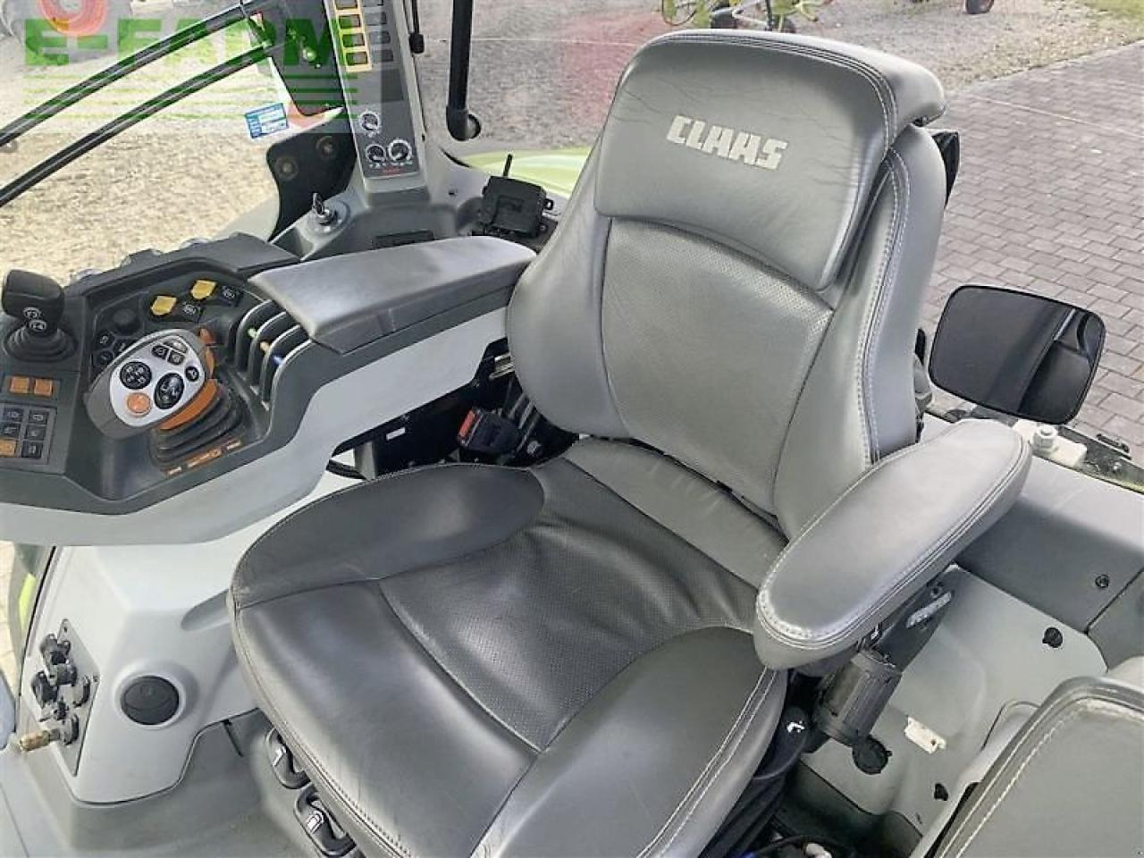 Tracteur agricole CLAAS axion 870 cmatic cebis CMATIC CEBIS