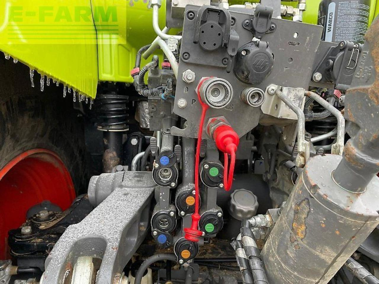 Tracteur agricole CLAAS axion 870 cmatic cebis CMATIC CEBIS