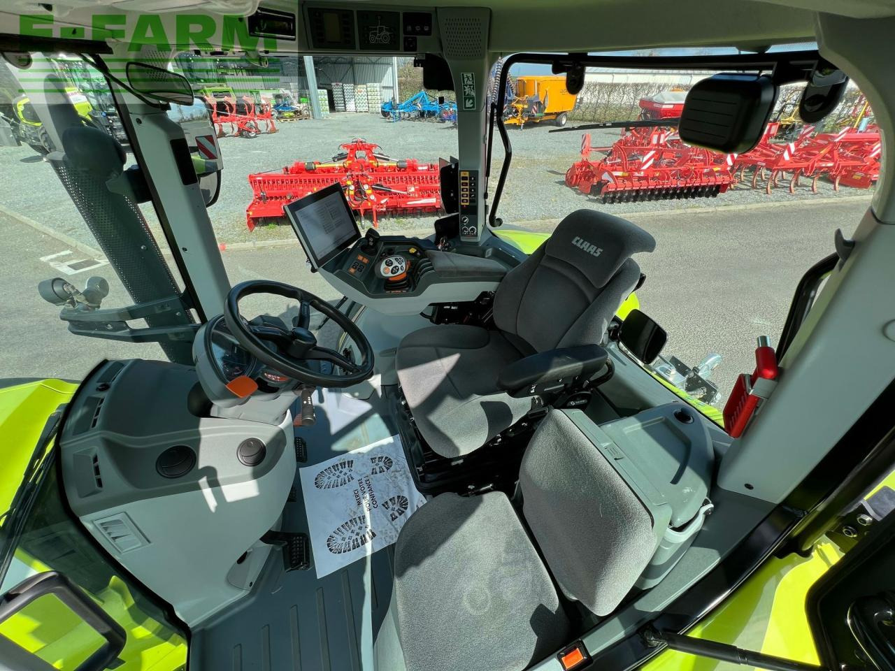 Tracteur agricole CLAAS axion 870 cmatic s5 sur mesure CMATIC