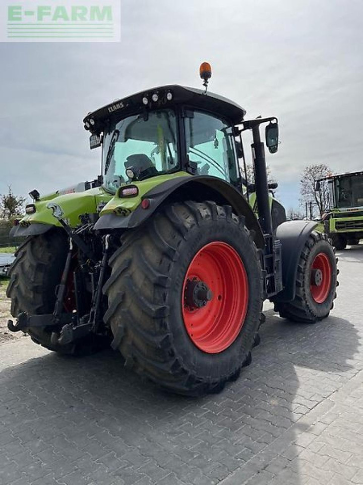 Tracteur agricole CLAAS axion 870 cmatic t4f CMATIC