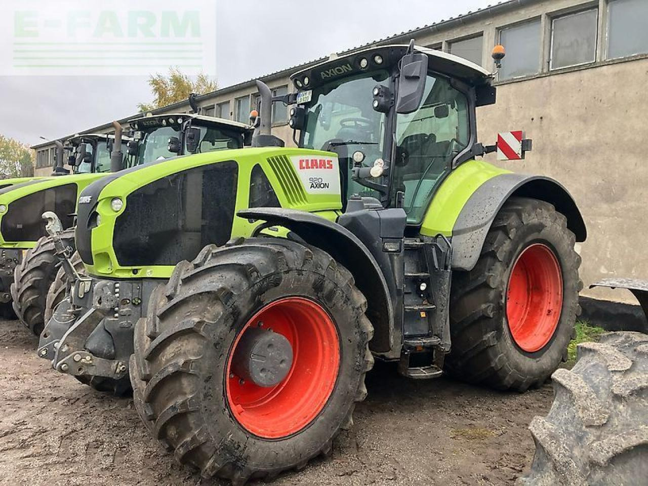 Tracteur agricole CLAAS axion 920