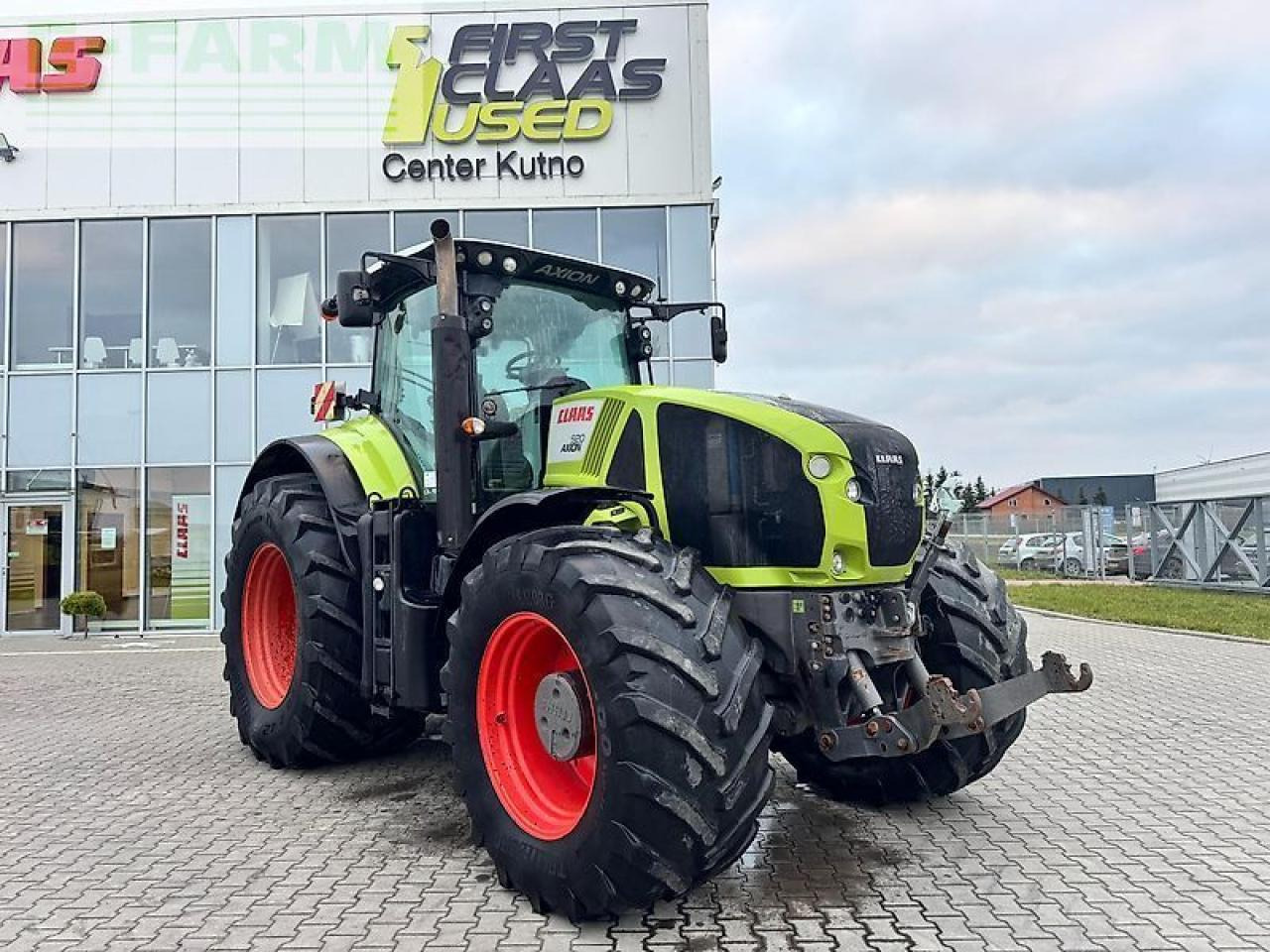 Tracteur agricole CLAAS axion 920