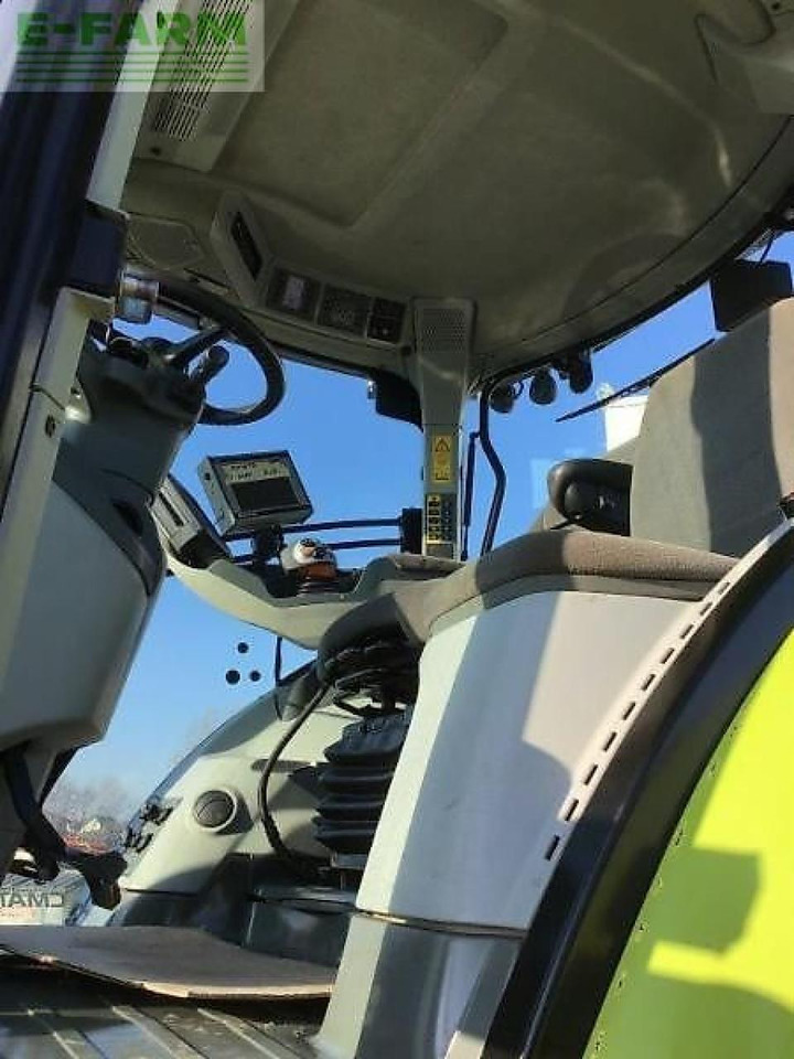 Tracteur agricole CLAAS axion 920