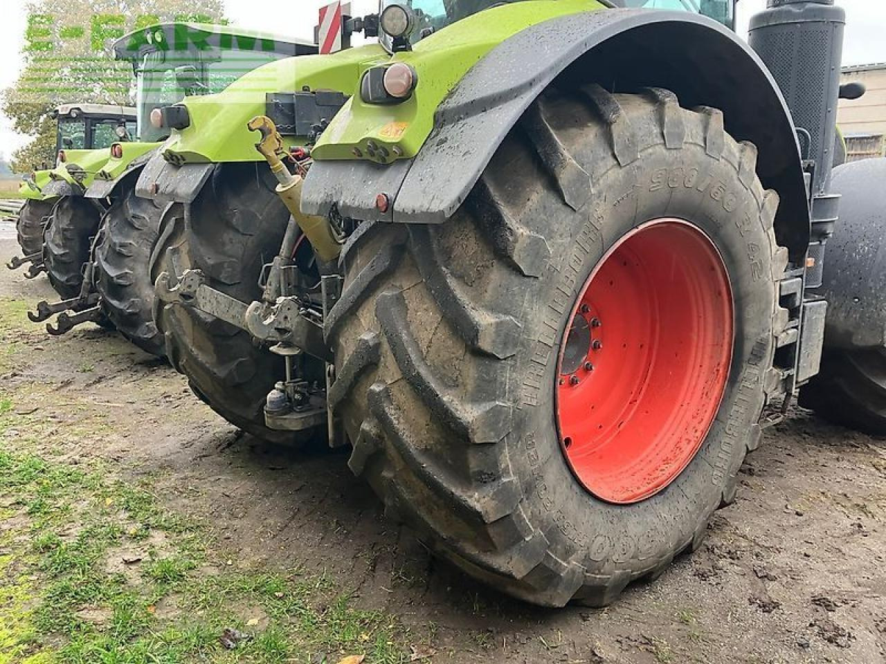 Tracteur agricole CLAAS axion 920