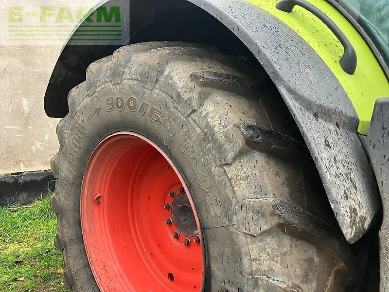 Tracteur agricole CLAAS axion 920