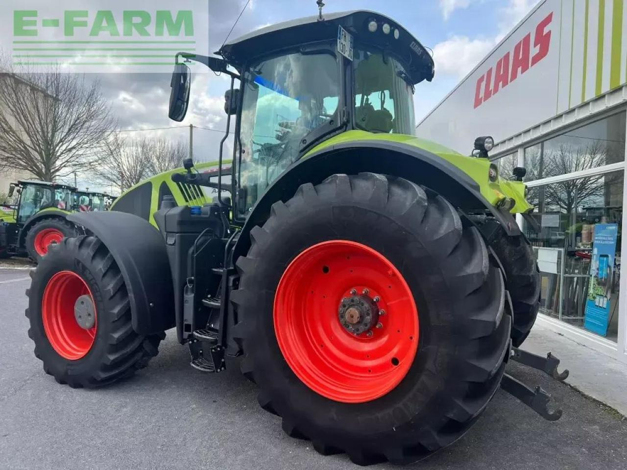 Tracteur agricole CLAAS axion 920 cebis