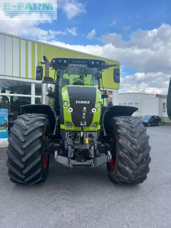 Tracteur agricole CLAAS axion 920 cebis
