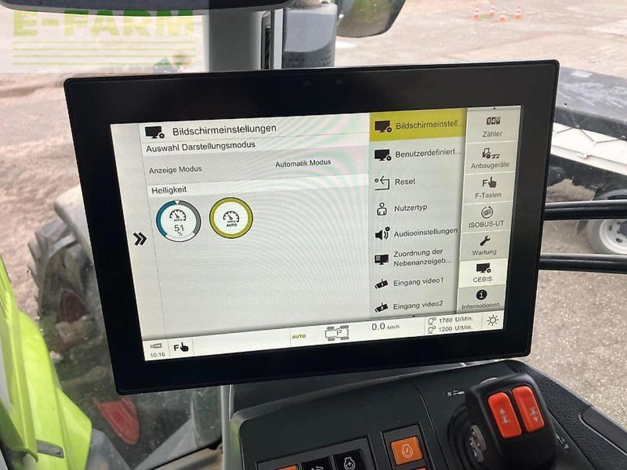 Tracteur agricole CLAAS axion 930