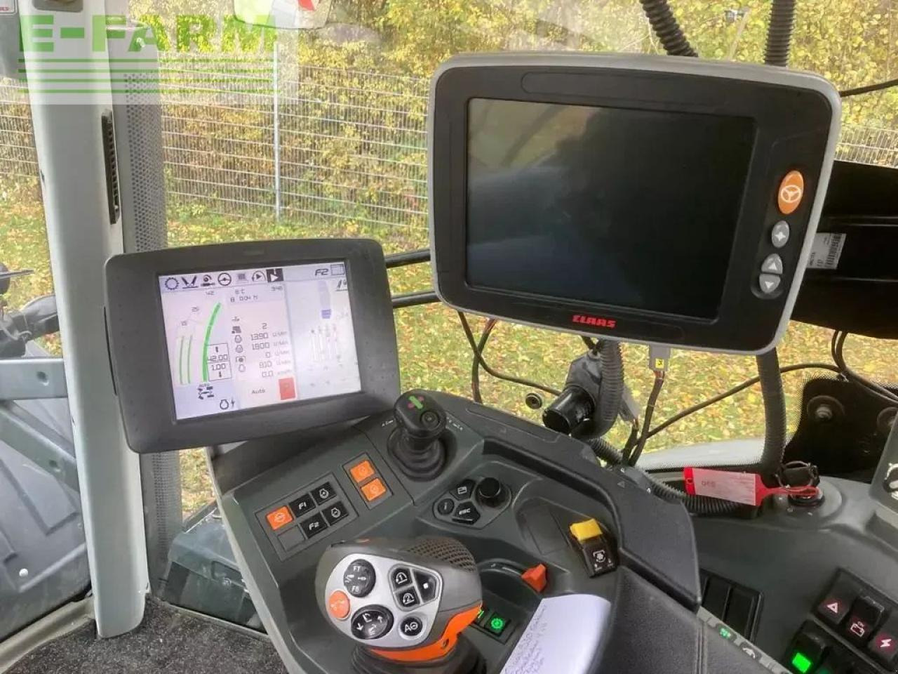 Tracteur agricole CLAAS axion 930