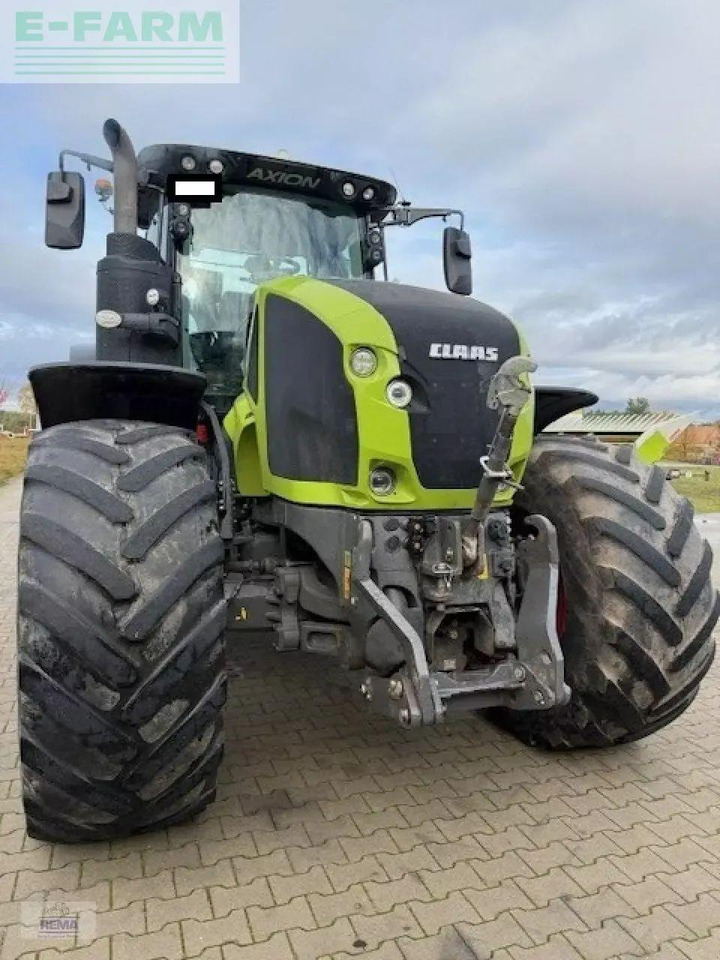 Tracteur agricole CLAAS axion 930