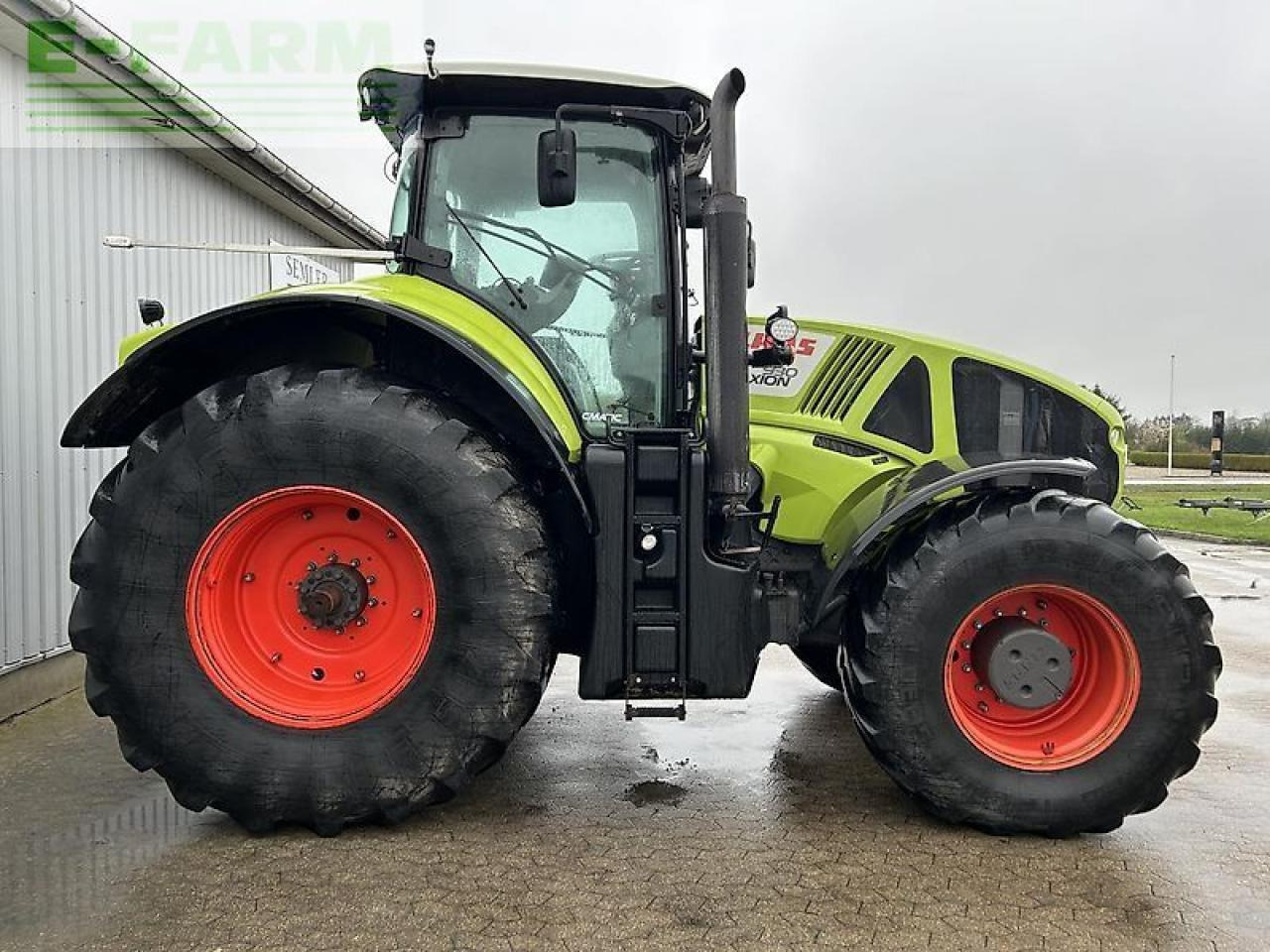 Tracteur agricole CLAAS axion 930
