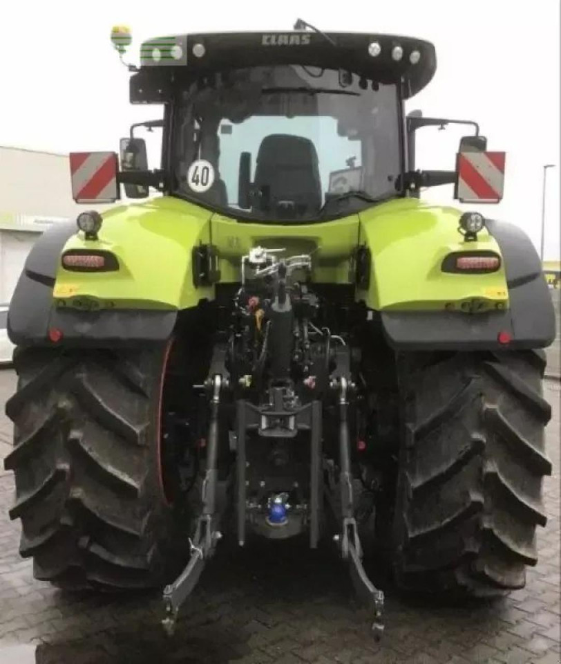 Tracteur agricole CLAAS axion 930