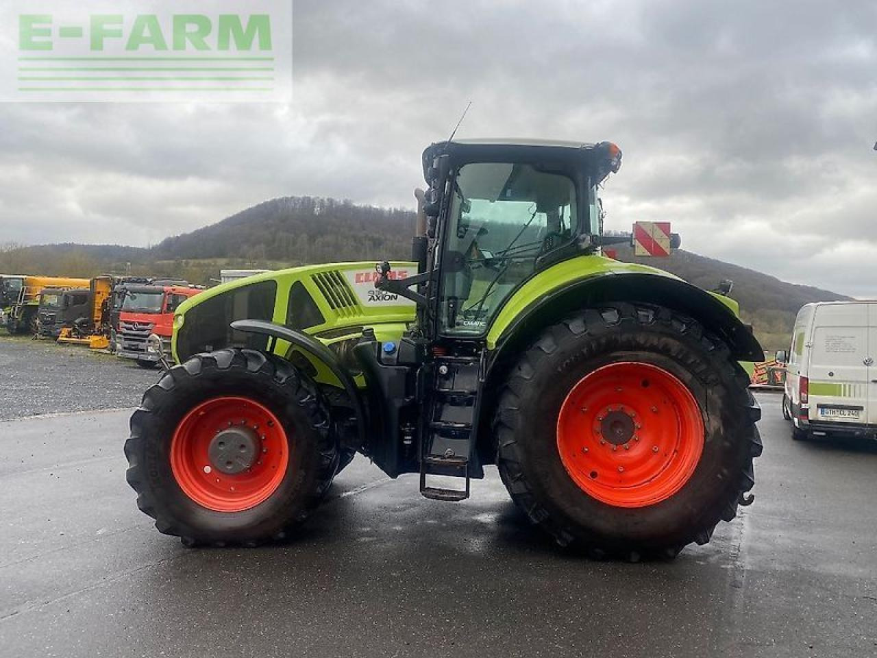 Tracteur agricole CLAAS axion 930
