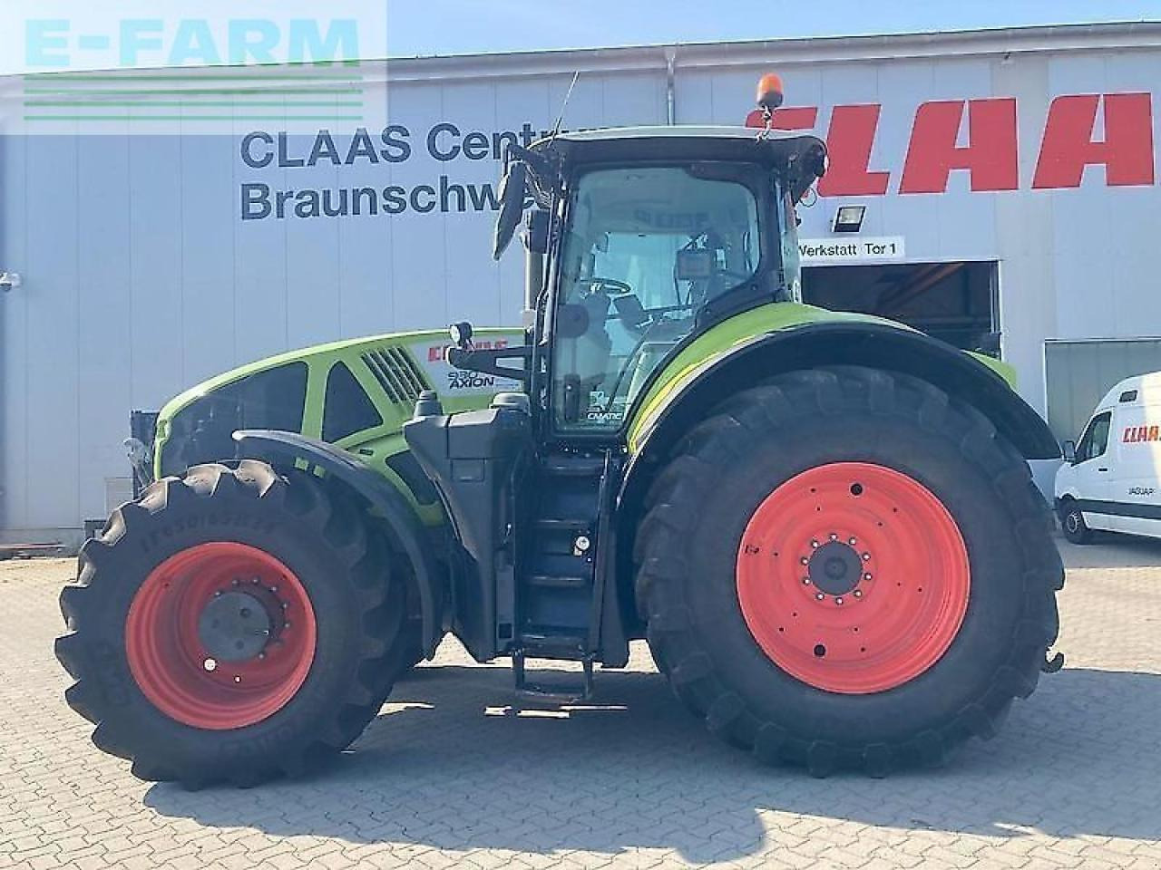 Tracteur agricole CLAAS axion 930
