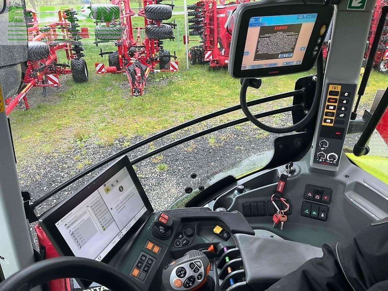 Tracteur agricole CLAAS axion 930