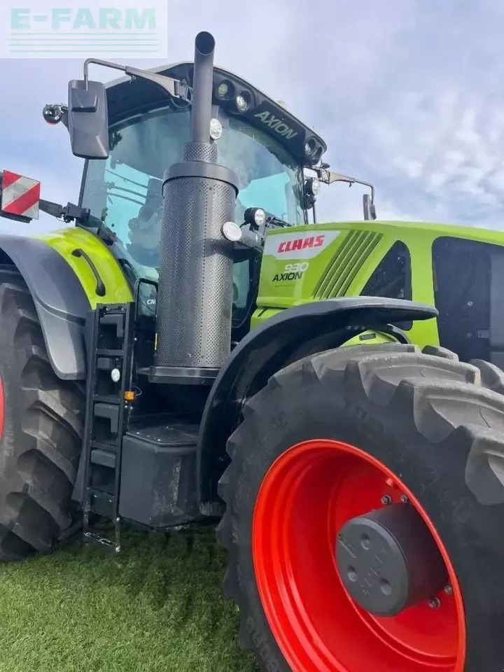 Tracteur agricole CLAAS axion 930
