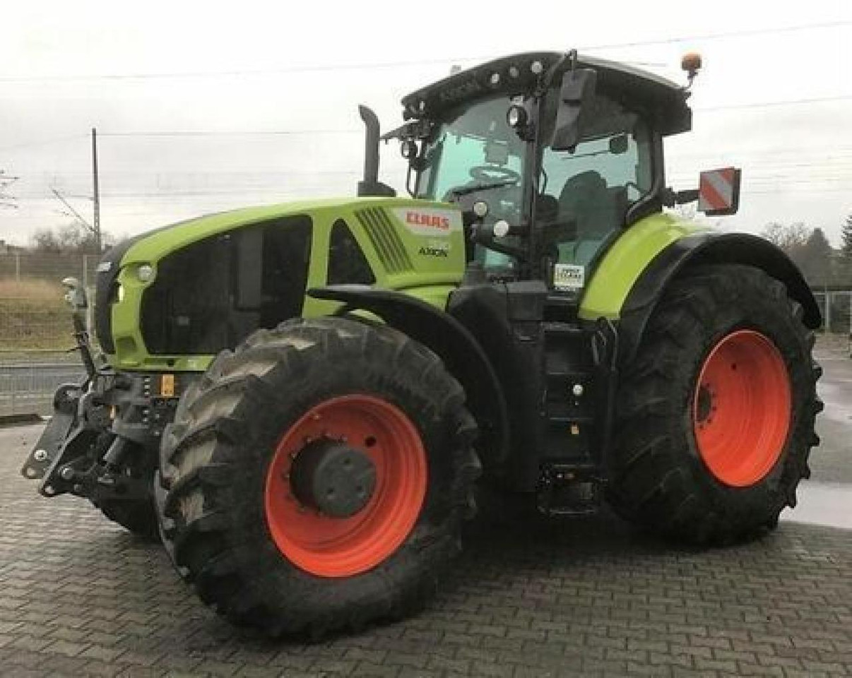 Tracteur agricole CLAAS axion 930